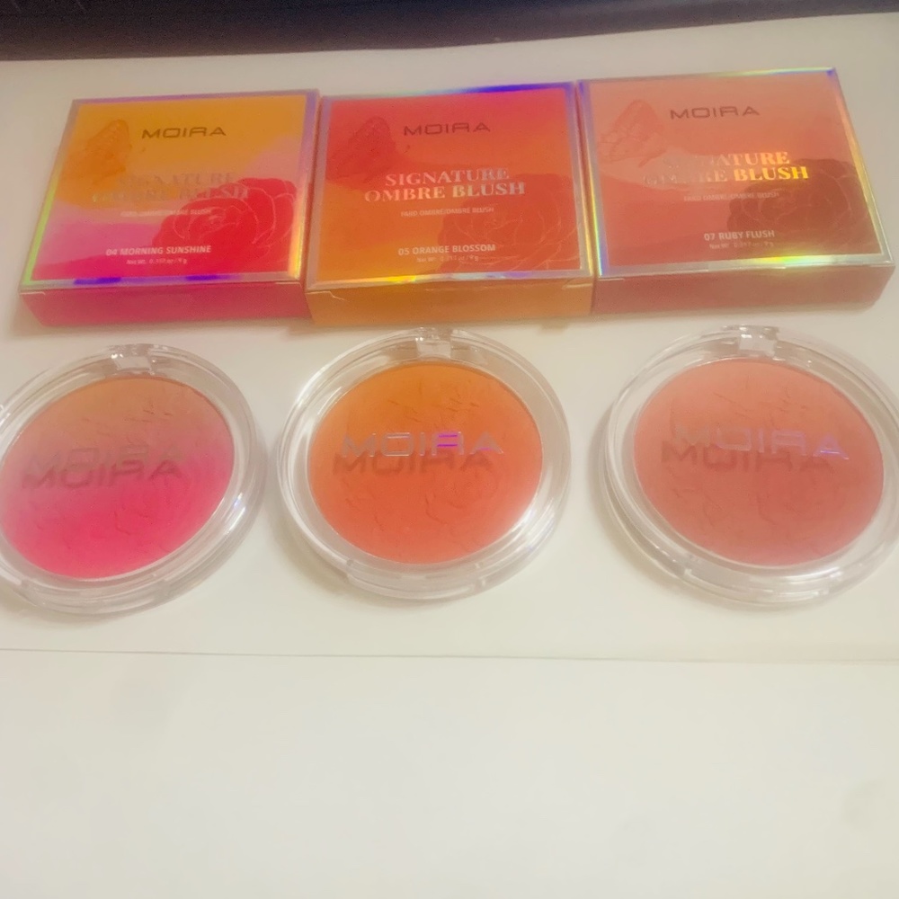 ‎Blush